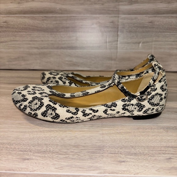 See by Chloe Leopard Print T-Strap Flats - Picture 8 of 10
